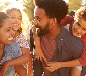 Family discusses family financial planning